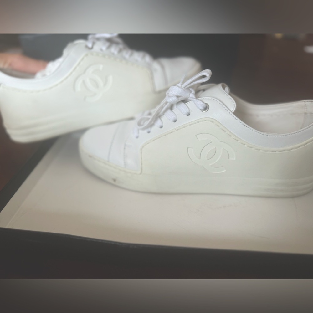 Chanel size 37.5 white sneakers! Only worn a couple times !